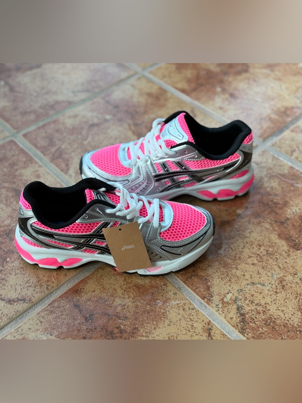 Size 6 Men’s And Women’s 7.5 - Asics Gel Kayano 14 Neon Pink and Silver Mesh